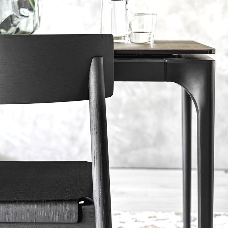 calligaris カリガリス 伸長式ダイニングテーブル SILHOUETTE calligaris カリガリス 伸長式ダイニングテーブル SILHOUETTE