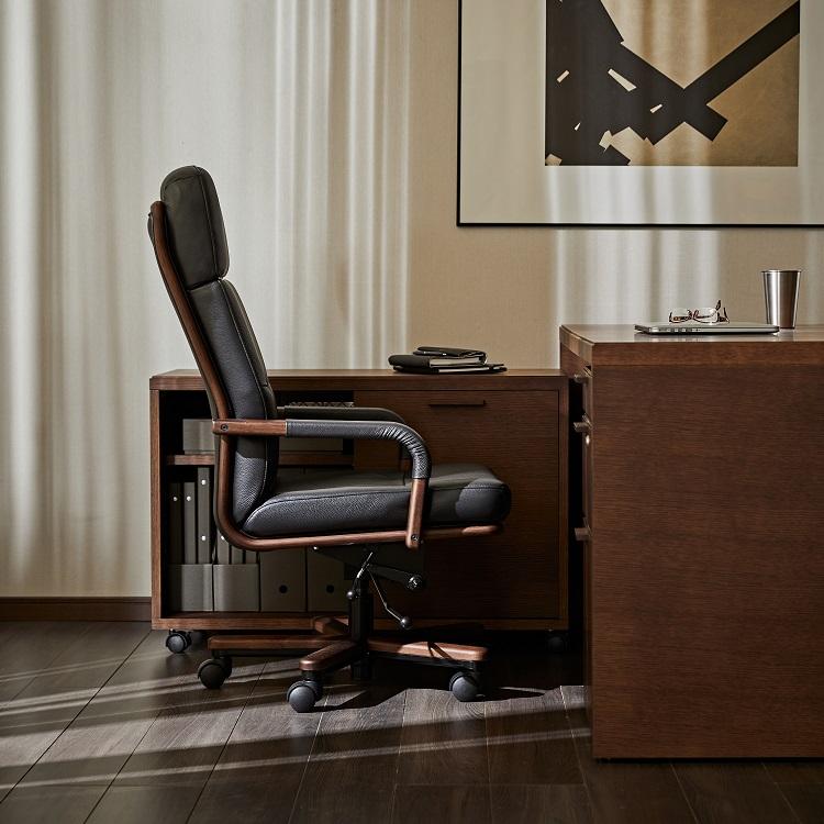 カリモク家具（KARIMOKU FURNITURE） カリモク 本革張デスクチェア