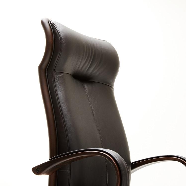 カリモク家具（KARIMOKU FURNITURE） カリモク 本革張デスクチェア