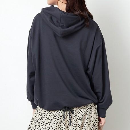 秋冬新作 後ろ裾しぼり オーバーサイズパーカー レディース トップス パーカー プルオーバー かぶり 体系カバー フード 無地 きれいめ 秋 冬 暖かい Ninaetlina 通販 Yahoo ショッピング