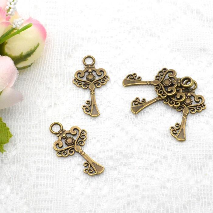 Ｎｏ．1754 ペンダント キーホルダー レジン No．1754 ペンダント キーホルダー レジン - メルカリ