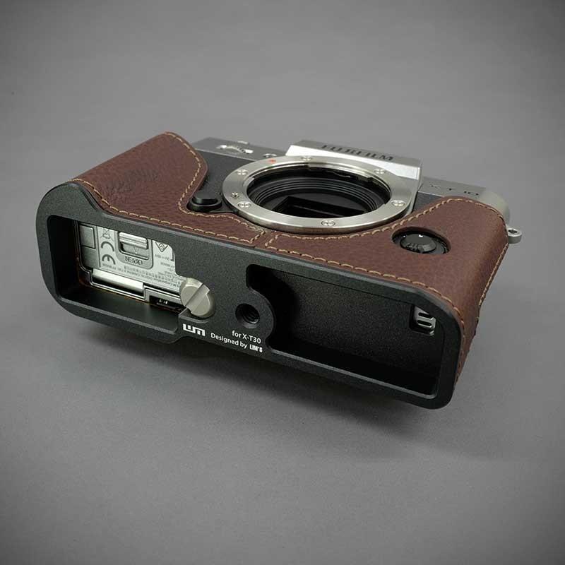 カメラケース Lims リムズ FUJIFILM X-T30 専用 イタリアンレザー ケース Brown ブラウン おしゃれ 本革 牛革 メタルプレート FJ-XT30BR LIM'S 日本正規販売店_4