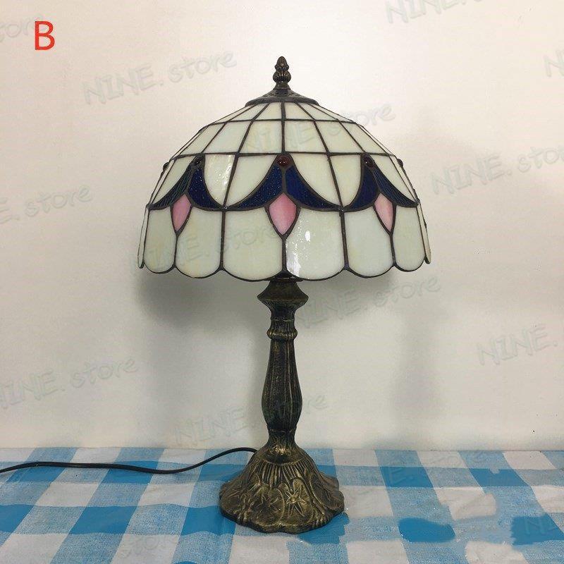 豪華 table lamp ベッドサイドランプ 電気スタンド ティ卓上照明 ステンドグラス レトロ アンティーク花柄 ガラス工芸 デスクライト_2