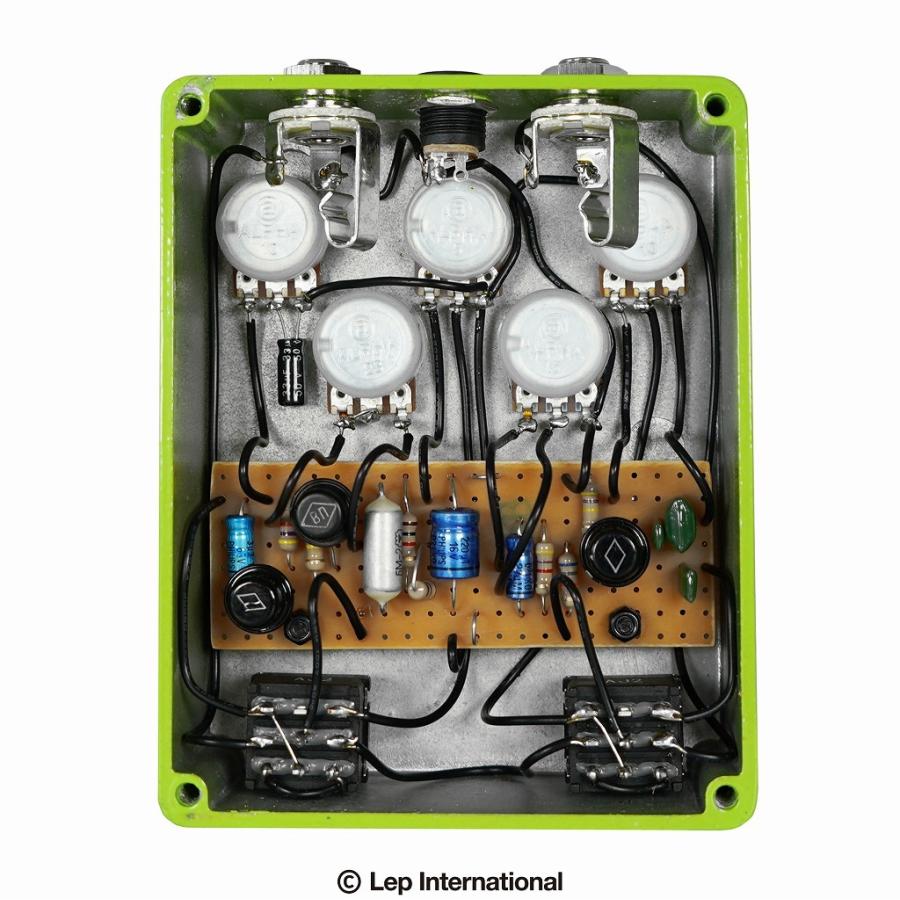 ARCANE ANALOG」！ヴィンテージファズサウンドを手作業で制作する