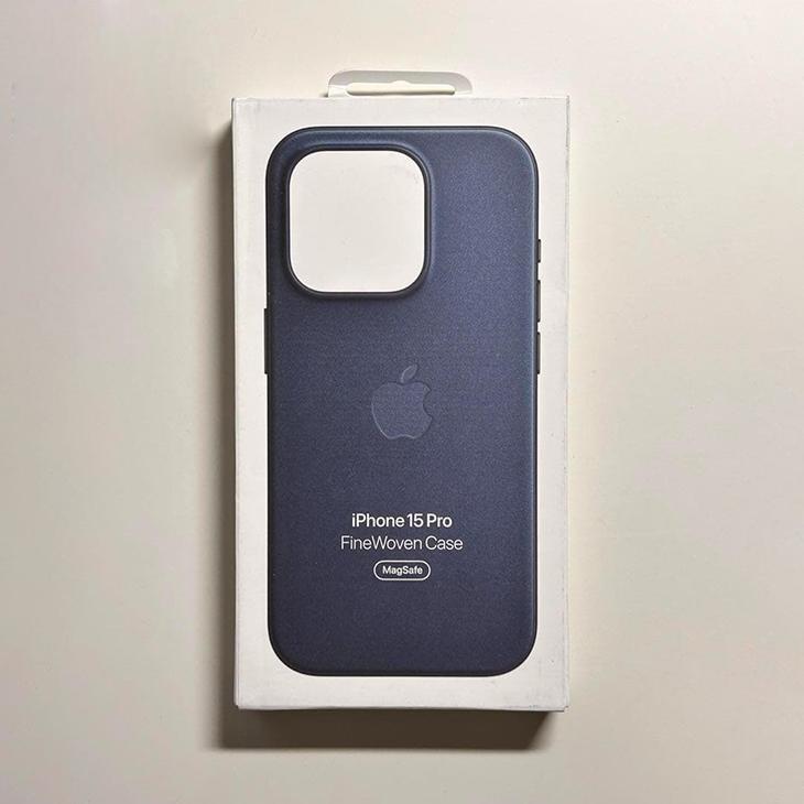 MagSafe対応 iPhone 15 Pro ファインウーブンケース・パシフィック