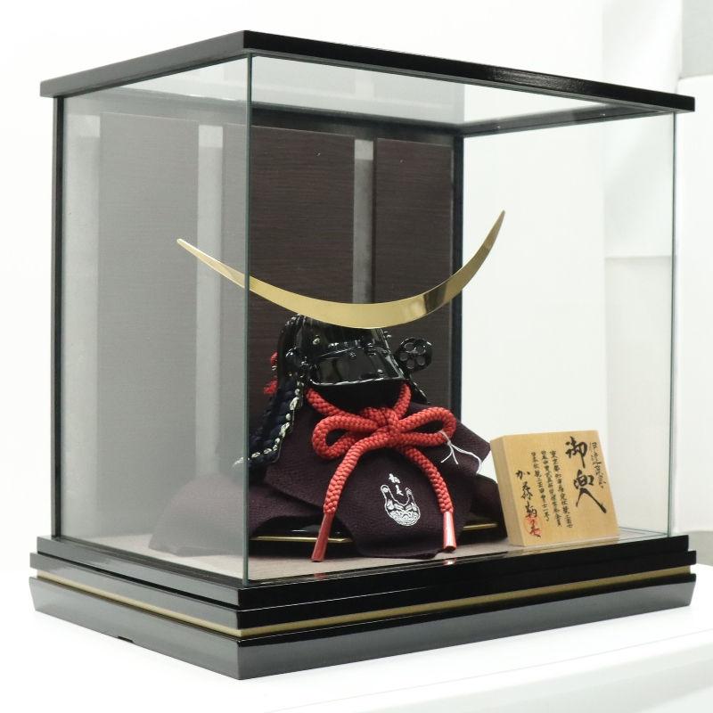 五月人形 ケース入兜 加藤鞆美作 三分の一 幻 伊達政宗 USB照明付き 2025-yb042 幅41cm_3