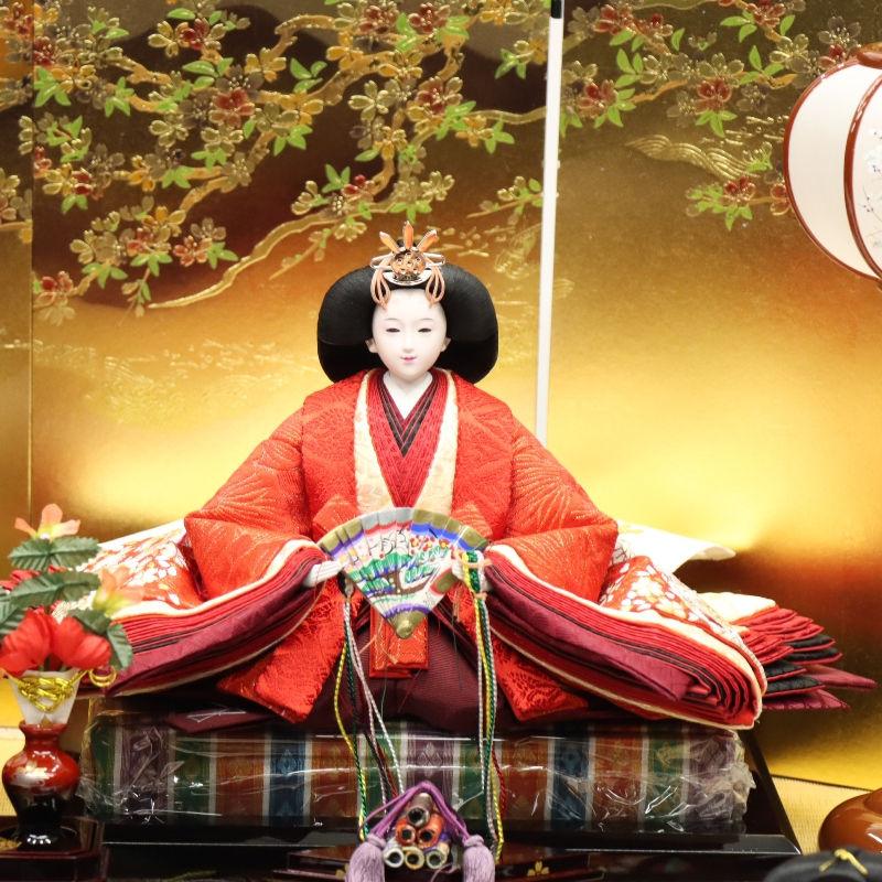 雛人形 段飾り 花咲く本のせかい 田村芙紗彦 京十番親王 芥子官女 桜金彩刺しゅう 京箔道長桜屏風 2025-yg006 幅80cm 三段飾_6