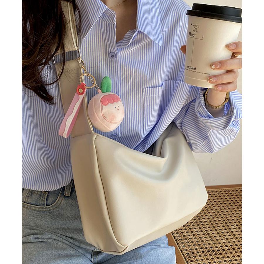 ショルダーバッグ レディース おしゃれ 軽量 大容量 斜めがけ 大きめ