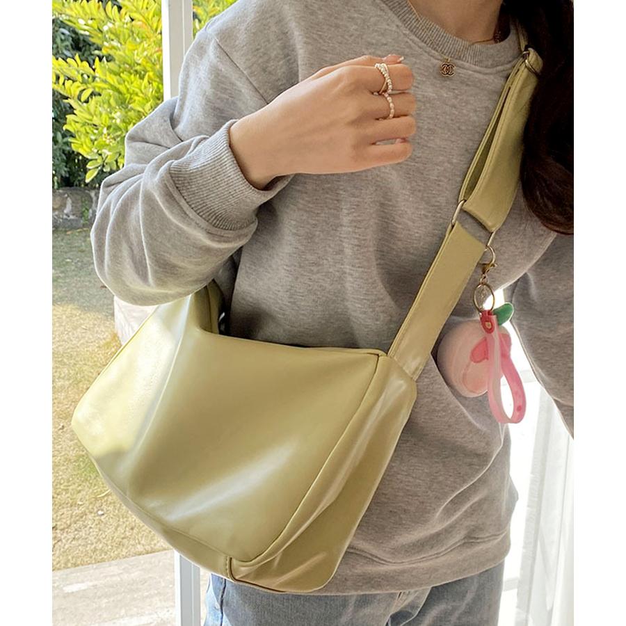 ショルダーバッグ レディース おしゃれ 軽量 大容量 斜めがけ 大きめ