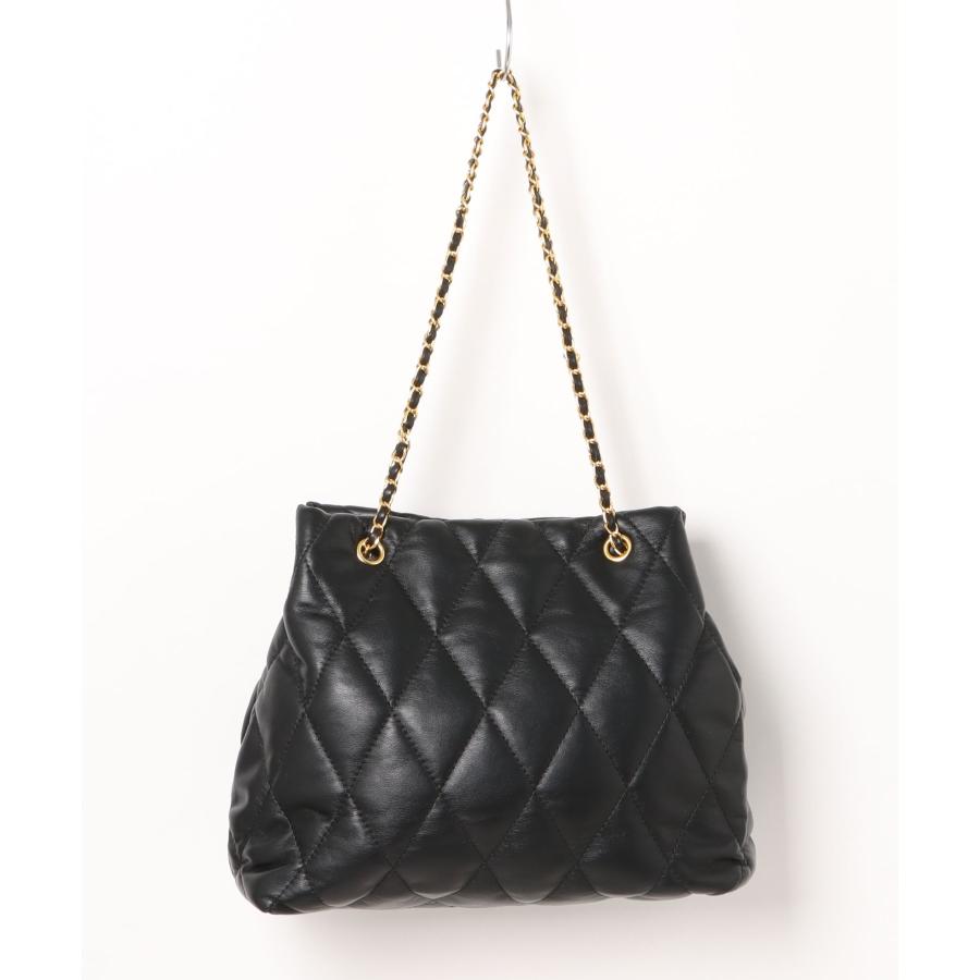 ショルダーバッグ レディース 斜めがけ キルティング 大人 軽量 大きめ