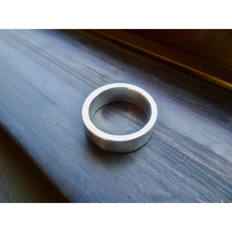 仁尾彫金『幅7mm、プラチナ平打リング』ハンドメイド255 : 仁尾彫金 