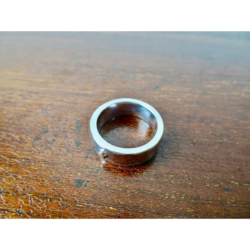 仁尾彫金『k18一粒万倍、幅7mm、プラチナ平打リング』ハンドメイド302b