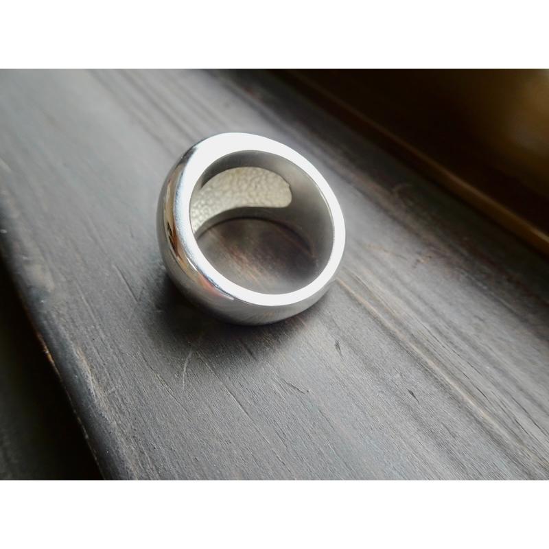 仁尾彫金『プラチナ、楕円の印台リング2、磨き』ハンドメイド334b