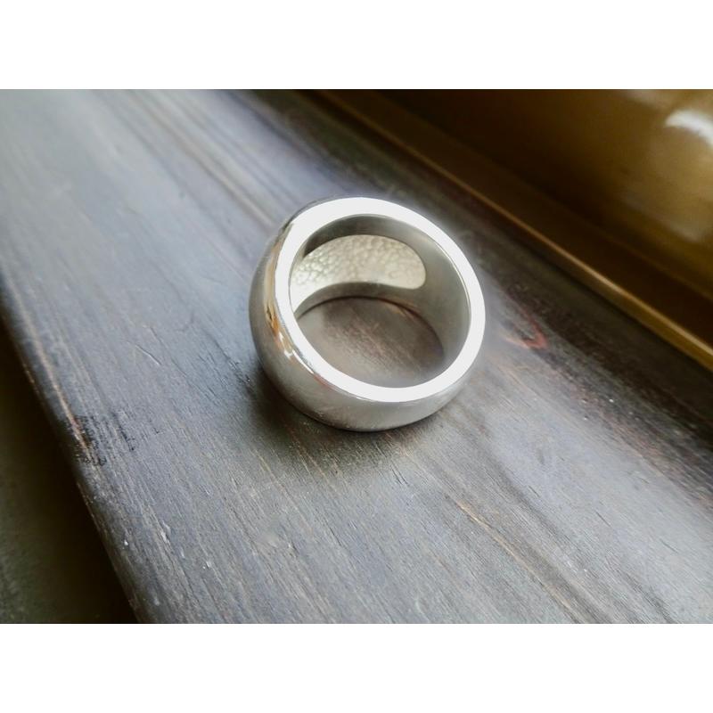 仁尾彫金『一つ星ジルコニア、丸の印台リング』ハンドメイド338b 仁尾彫金『一つ星ジルコニア、丸の印台リング』ハンドメイド338