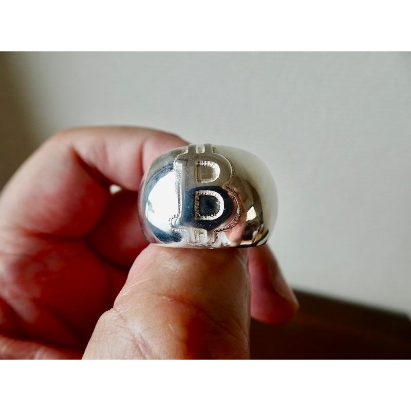仁尾彫金『ビット甲丸リング』ハンドメイド391b 仁尾彫金『ビットコイン甲丸リング』ハンドメイド391b : 仁尾彫金