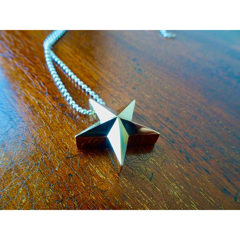 仁尾彫金『ゴールドビッグスターペンダントバチカン無し』ハンドメイド 