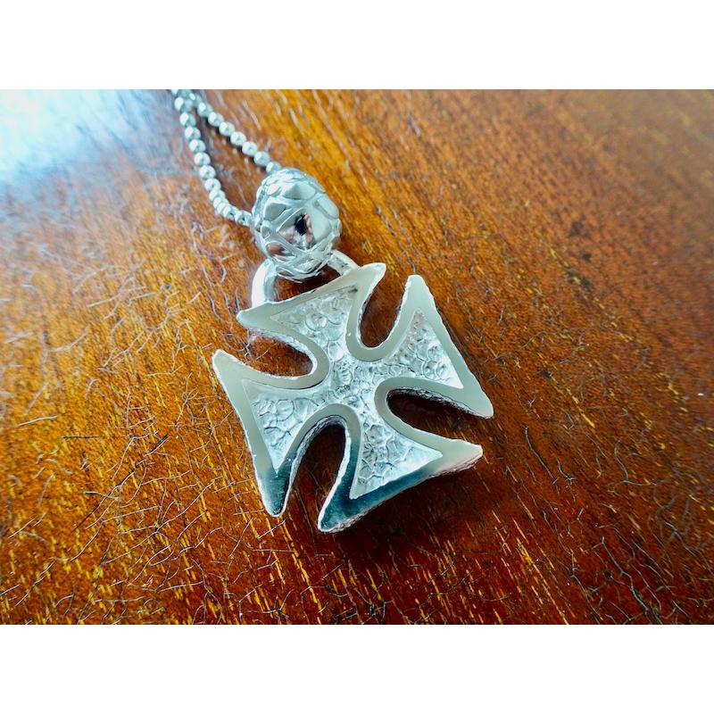 仁尾彫金『アイアンクロスヘッド、燻なし』ハンドメイド499 : 仁尾彫金 