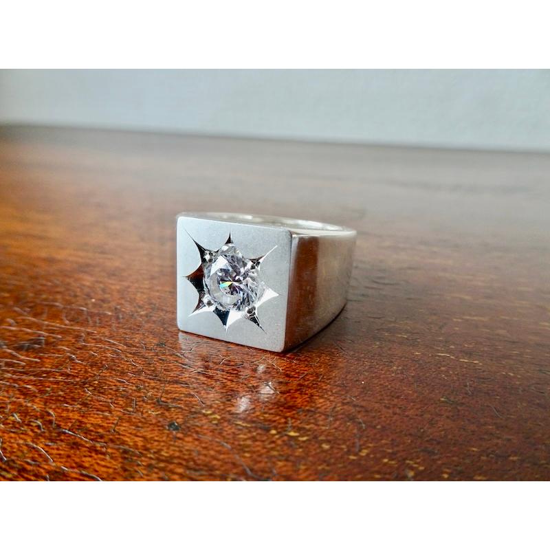 仁尾彫金『一つ星ジルコニア、プラチナ印台リング』ハンドメイド148
