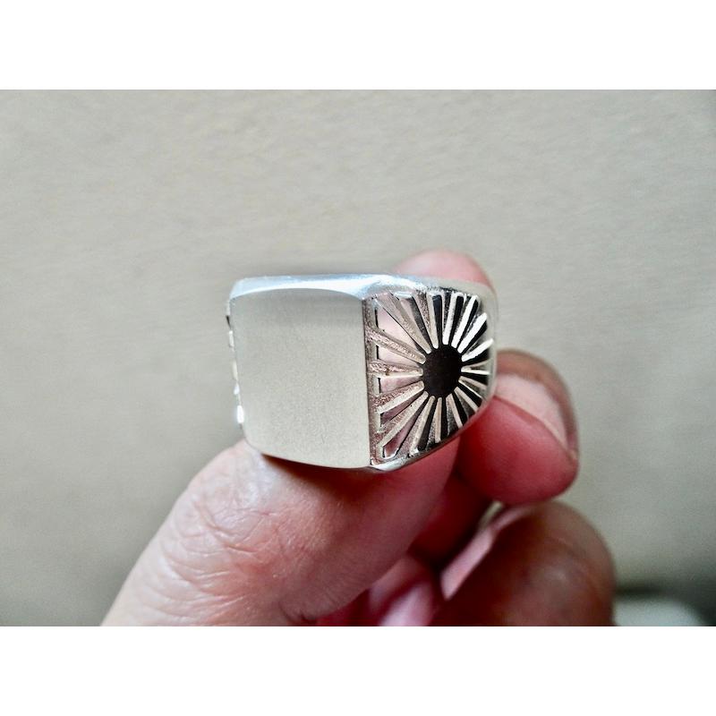 仁尾彫金『プラチナ太陽の印台リング』ハンドメイド193 : 仁尾彫金