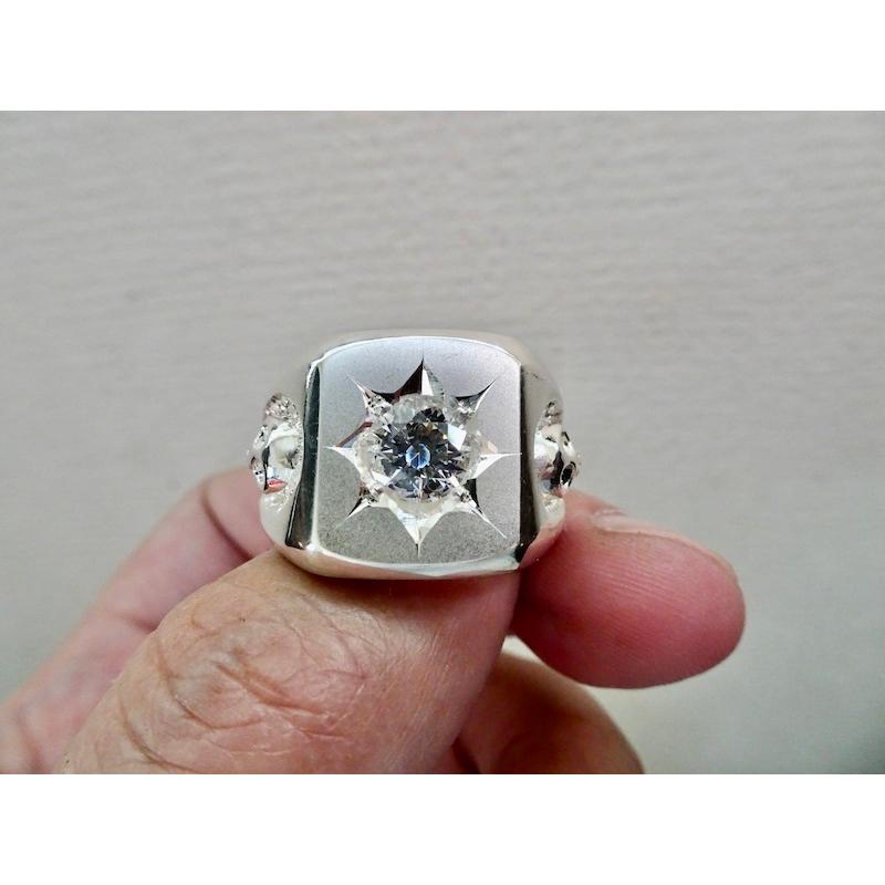 仁尾彫金『一つ星ジルコニア、プラチナ、ラッキースカル印台リング  