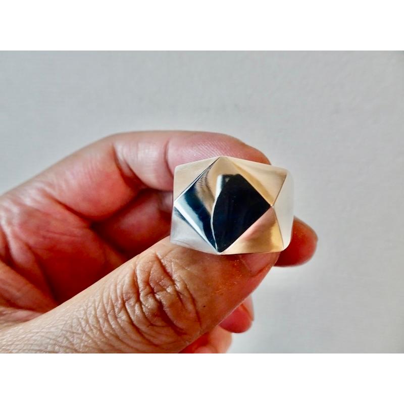 仁尾彫金『プラチナブロッククロス』ハンドメイド599 仁尾彫金 