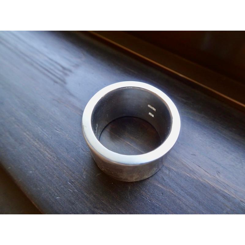 仁尾彫金『平打アイアンクロスリング、幅1.5cm厚み2.5mm