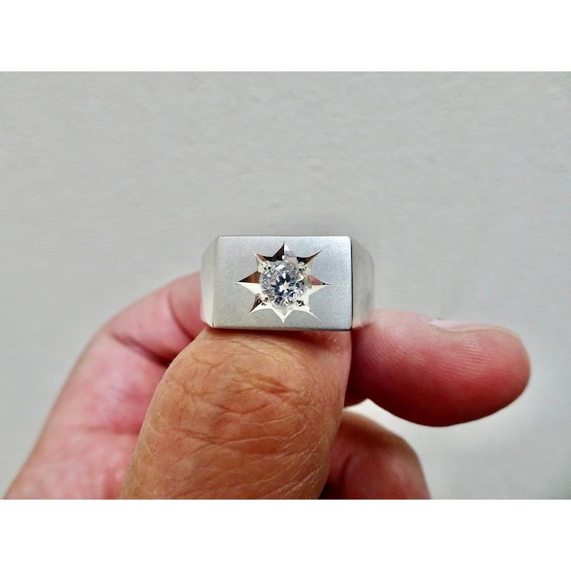 仁尾彫金『一つ星５mmジルコニア、プラチナ印台リング』ハンドメイド246 仁尾彫金『一つ星5mmジルコニア、プラチナ印台リング』ハンドメイド