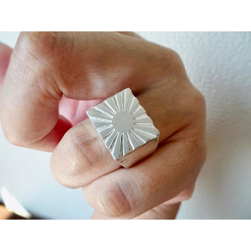 仁尾彫金『プラチナ、太陽の印台リング2』ハンドメイド322 : 仁尾彫金 