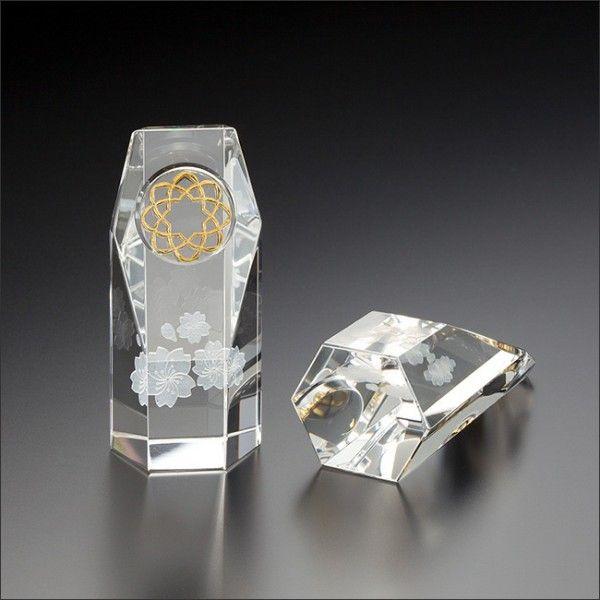 創価学会仏具 クリスタル桜模様徳利 バニラ 3Dクリスタル 浮彫八葉