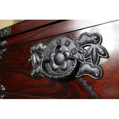 欅100巾 五段二ッ割 ウルシ塗 五城目木工有限会社 秋田県 引出の内部は