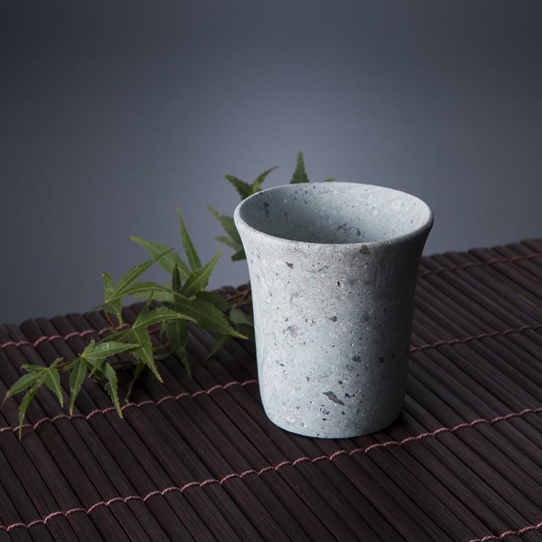 石彫酒杯、石の杯、石を漆で仕上げた酒杯 酒盃と盃洗 カワラケから磁器