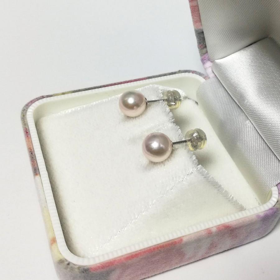 本真珠ピアス　約7mm球　K14WG ケース付き 本真珠ピアス約7mm球K14WG ケース付き