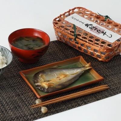 鮎池元　吉本よりお届けする逸品　近江高島産　大鮎一夜干し 送料無料 ポイント消化｜nipponselect