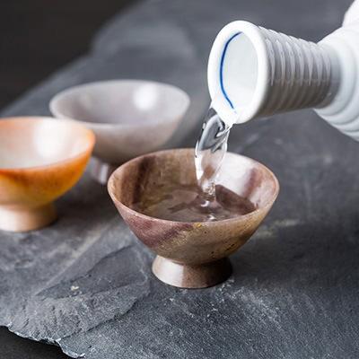 酒器 ぎょく盃 美しい光沢と高い硬度をもつ正珪石を掘り、磨き