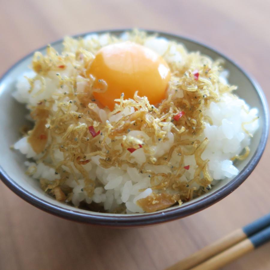 ちりめんペペロンチーノ味 3袋セット 惣菜 ふりかけ 国産 ちりめん ペペロンチーノ 洋風 ご飯のお供 ちりめんじゃこ｜nipponselect