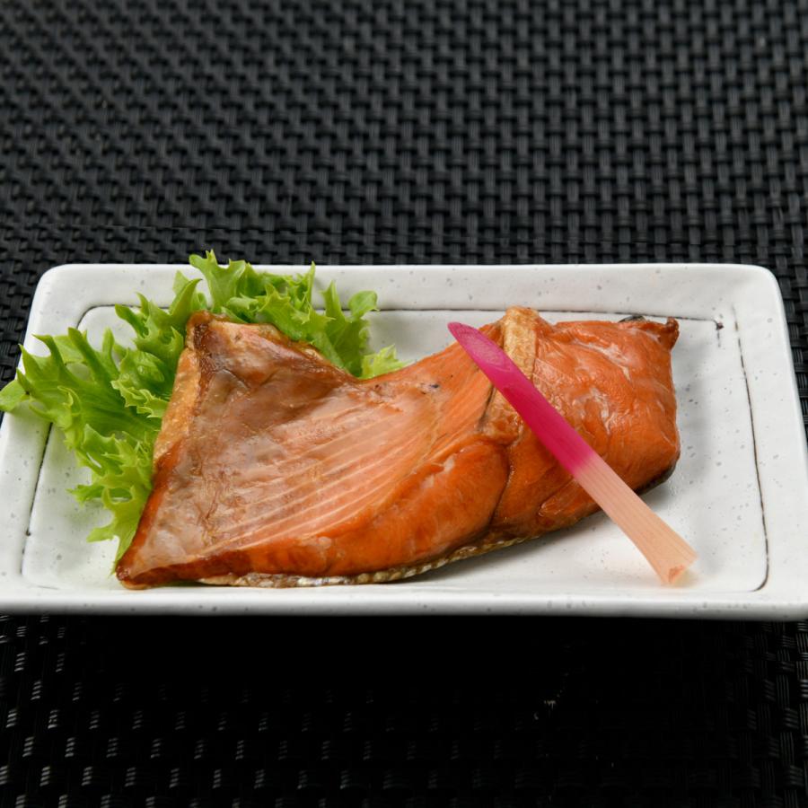 紅鮭のカマ焼き 2袋セット 惣菜 紅鮭 希少 骨までやわらか 海鮮惣菜