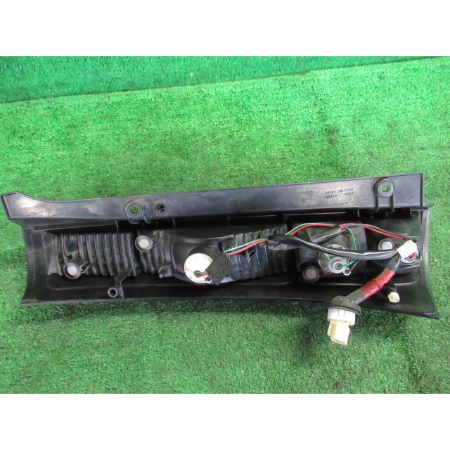 パレット DBA-MK21S 右 テール ランプ SW XS ZDK クリアベージュ