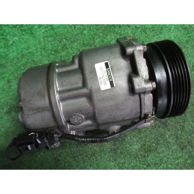 VW ニュービートル GH-9CAZJ エアコン コンプレッサー 4人 白