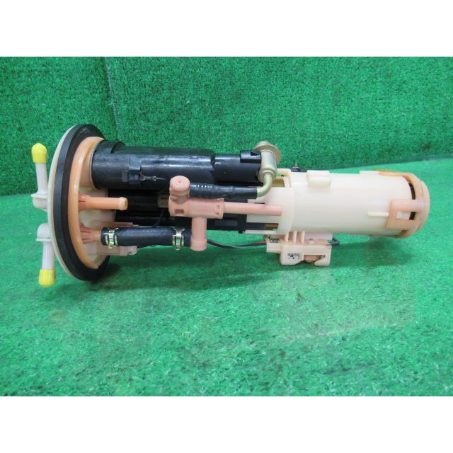 パジェロイオ TA-H77W フューエルポンプ パールナビ 4WD 5人 A19  