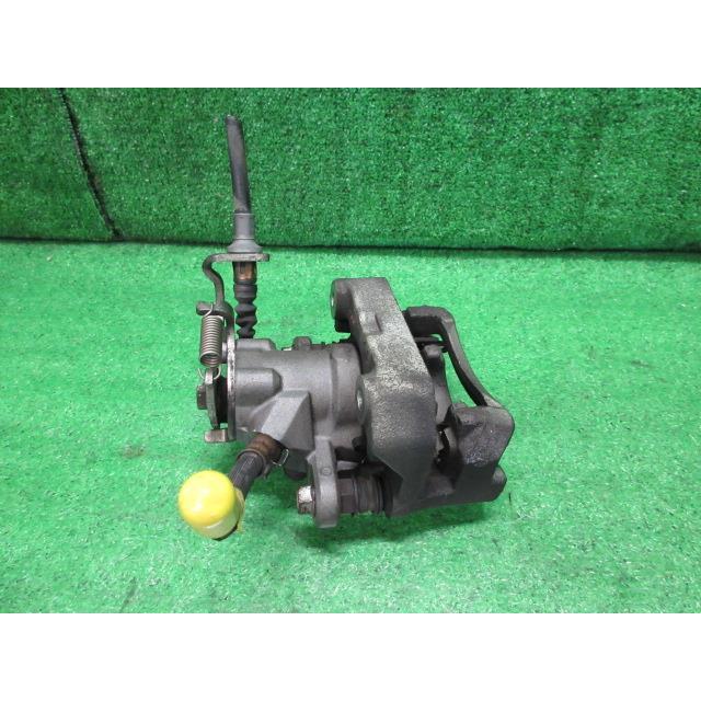 カローラルミオン DBA-ZRE152N 右 リア キャリパー 1.8S 8T4 ブルー(M