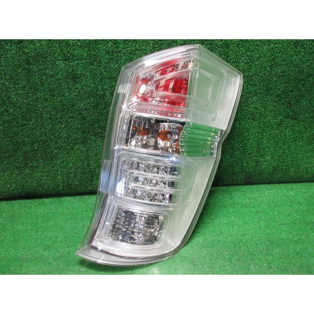 ステップワゴン DBA-RK5 右 テール ランプ スパーダZ NH624P