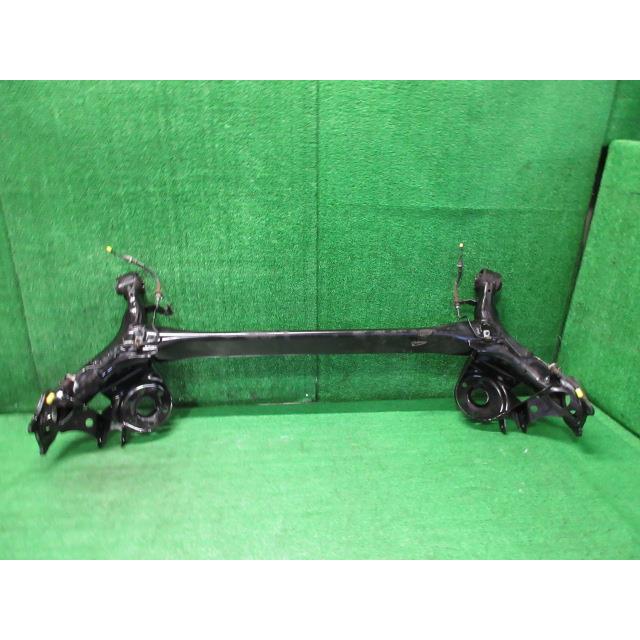プリウス DAA-ZVW30 リア アクスルビーム ASSY L 040 スーパーホワイト