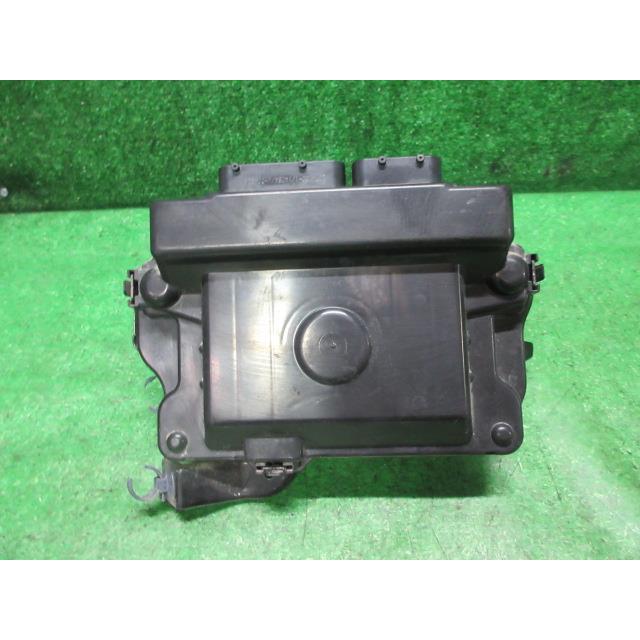 フィット DBA-GK3 エンジン コンピューター 13G NH700M アラバスター