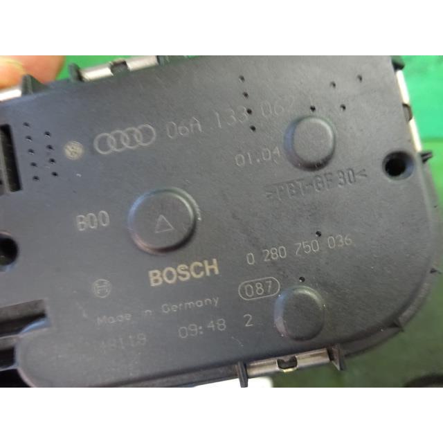 アウディ TT GH-8NAUQ スロットルボディ 1800 1.8T 210581