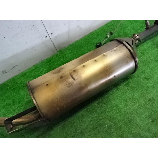 NV100クリッパー GBD-U71V リア マフラー 660 W37 白 830441 