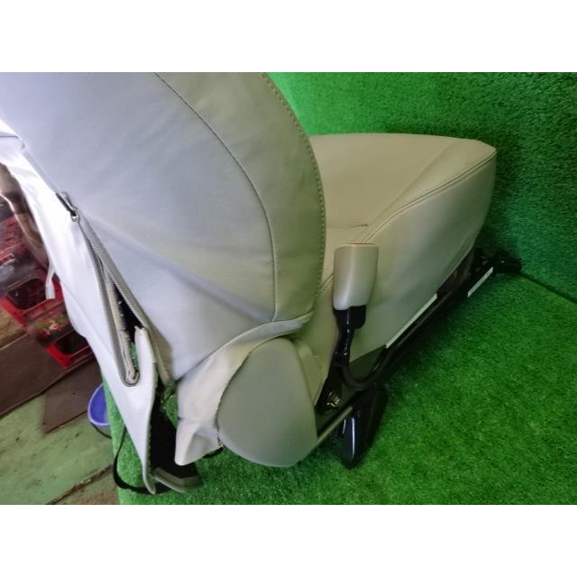 プリウス DAA-ZVW30 アシスタント シート 助手席 Gツーリング 16294