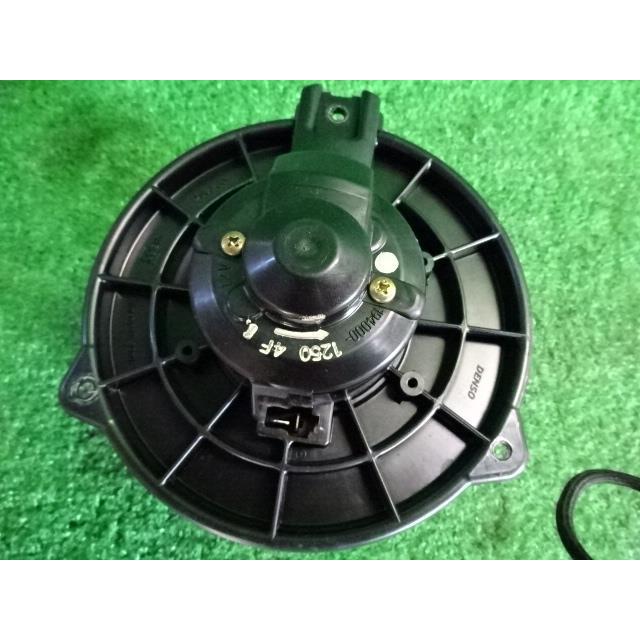 モビリオスパイク CBA-GK1 ヒーターブロアモーター 1500 W B92P ナイト  