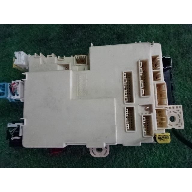 N-BOX N−BOX DBA-JF2 ヒューズ ボックス 660 G NH624P プレミアム