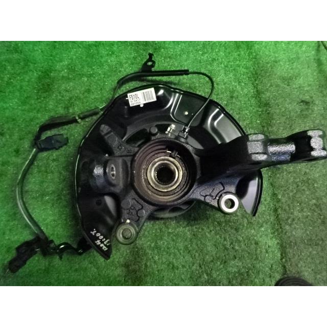 iQ DBA-KGJ10 左 フロント ナックル ハブ ASSY 1000 G レザー