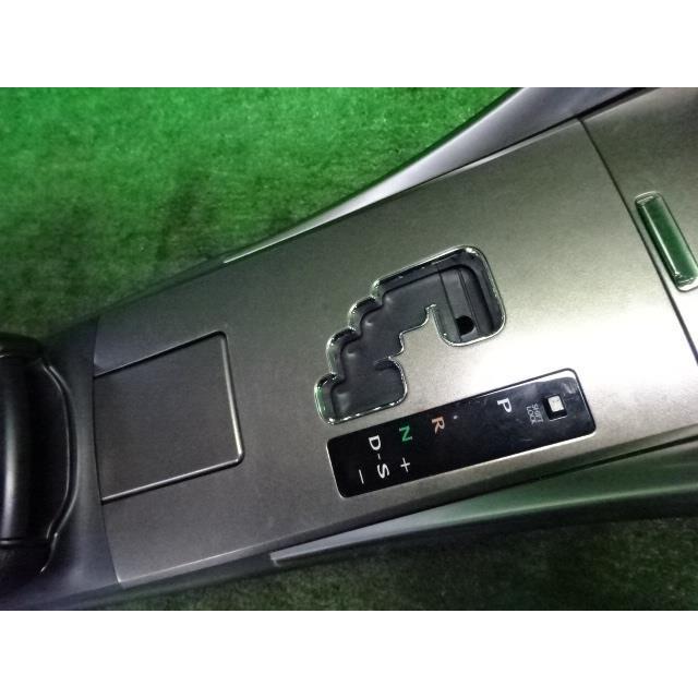レクサス（LEXUS） IS DBA-GSE20 コンソール ボックス 077 ホワイト